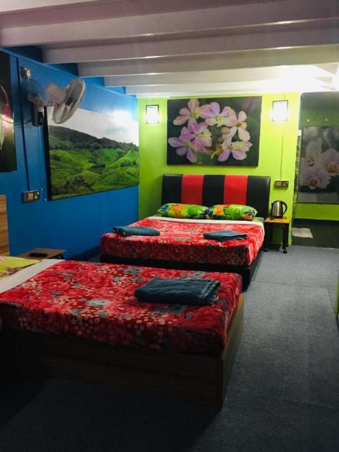 טאנה ראטה Oyo 90760 Lily Haven Hotel מראה חיצוני תמונה