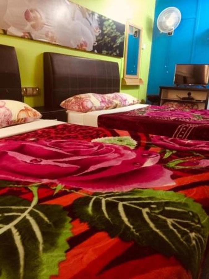טאנה ראטה Oyo 90760 Lily Haven Hotel מראה חיצוני תמונה