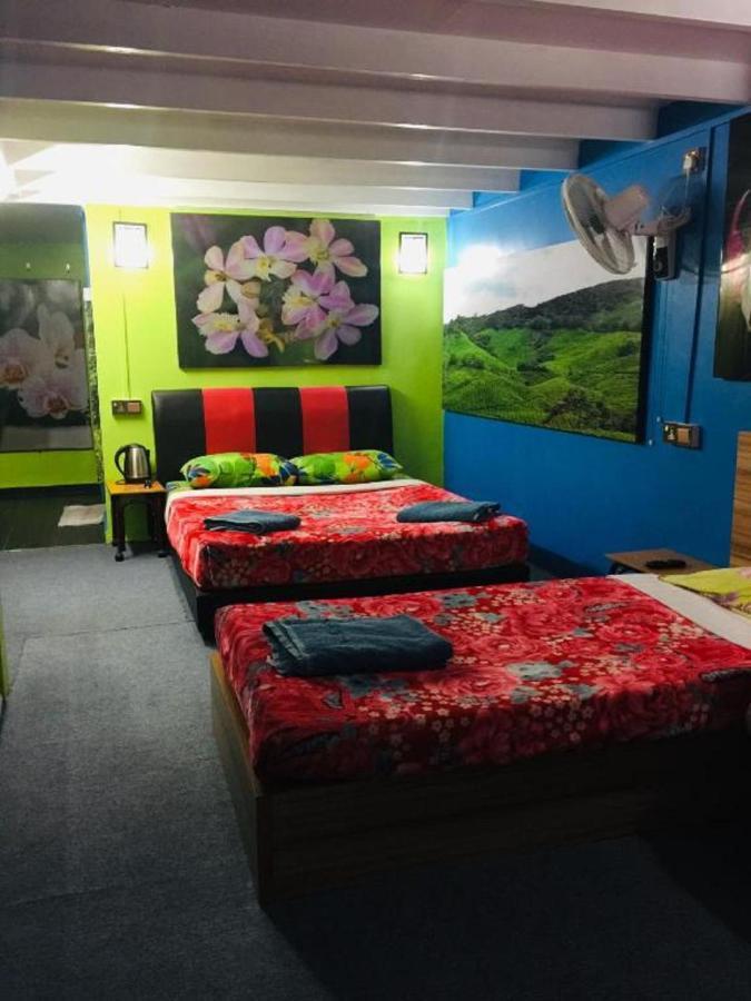 טאנה ראטה Oyo 90760 Lily Haven Hotel מראה חיצוני תמונה